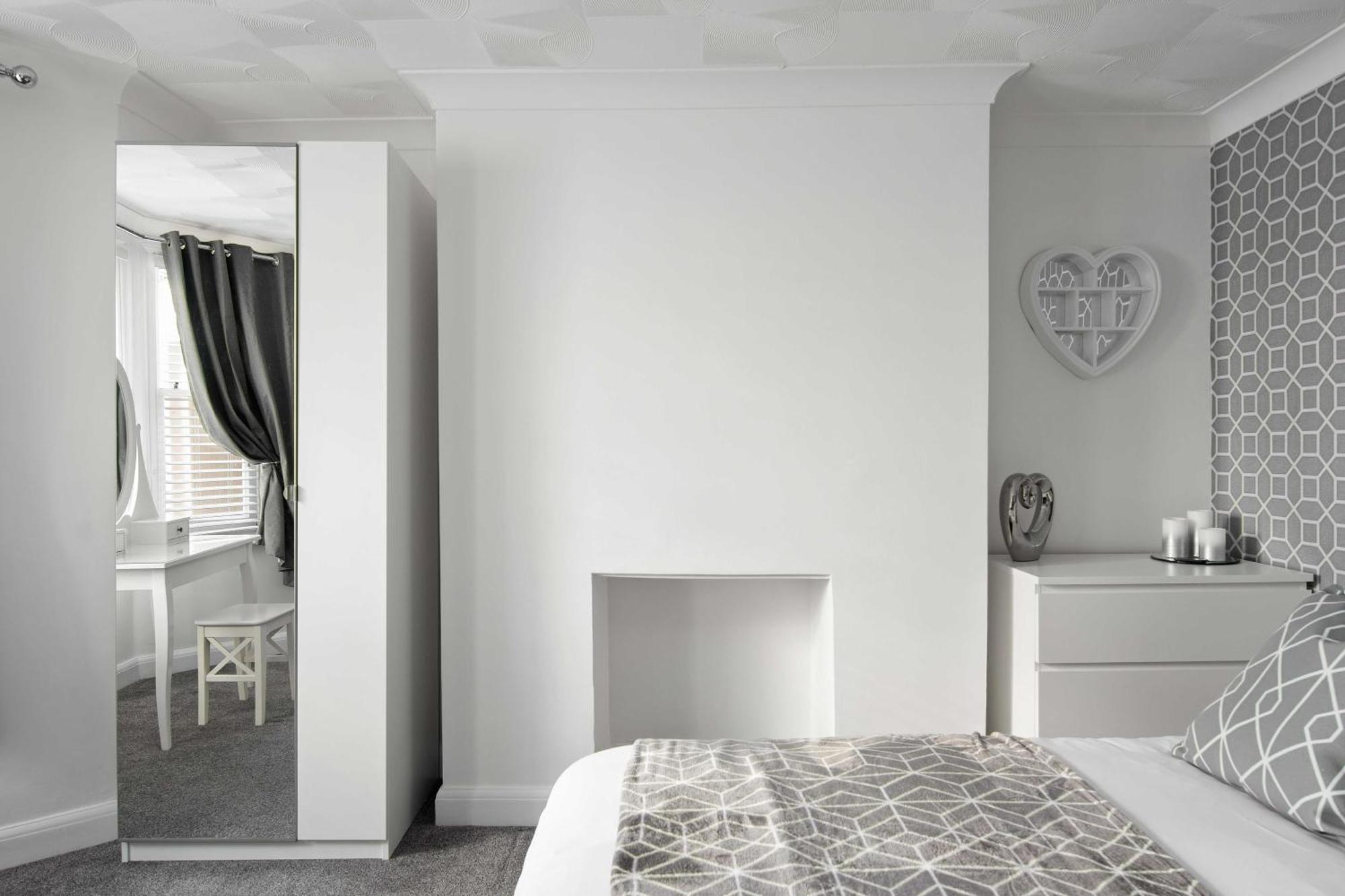 The Roost Group - Stylish Apartments Gravesend Kamer foto