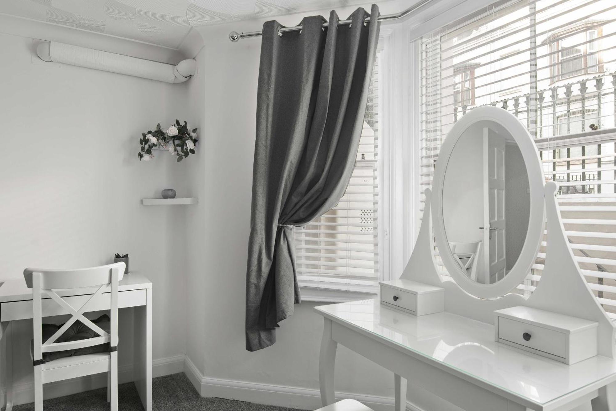The Roost Group - Stylish Apartments Gravesend Kamer foto